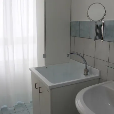 La Traversa Guest house *
